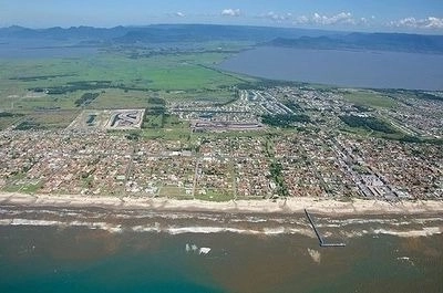 Terreno fora de condomínio, próximo ao mar em Atlântida Xangrilá: 2ª foto da galeria de imagens do imóvel
