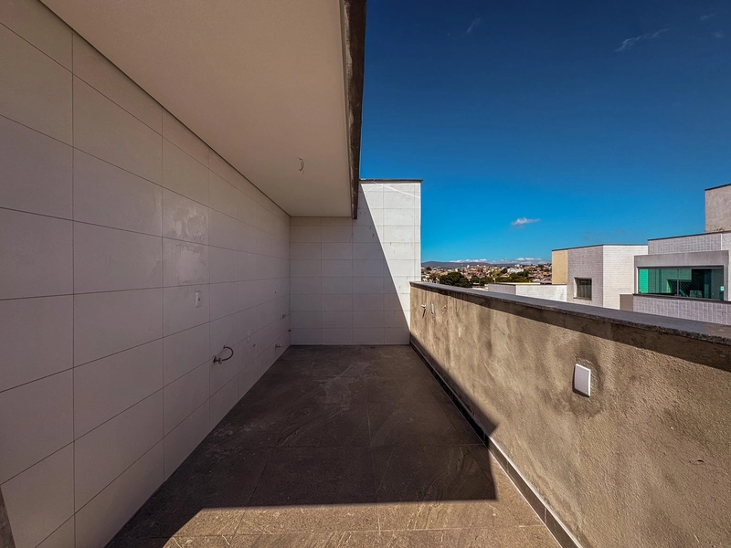 Belíssima Cobertura no Bairro Alípio de Melo/Inconfidência | 130m² |: 6ª foto da galeria de imagens do imóvel