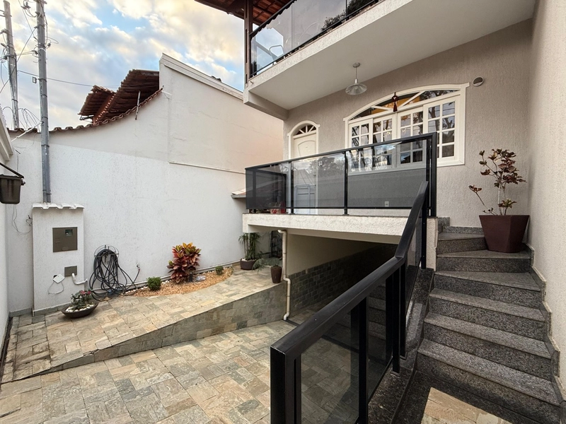 CASA TRIPLEX NO SANTA AMÉLIA | 03 BANHOS | SUITE | 03 QUARTOS: 2ª foto da galeria de imagens do imóvel