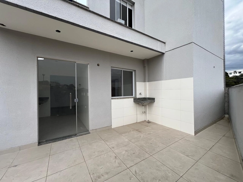 ÁREA PRIVATIVA | 2 QUARTOS | 1 SUÍTE | 02 BANHEIROS | 01 VAGA | BAIRRO: 16ª foto da galeria de imagens do imóvel