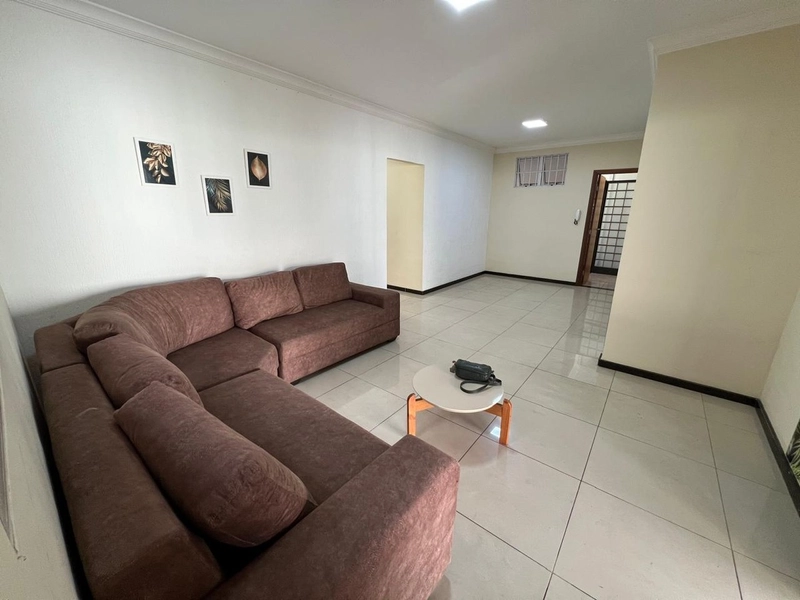 CASA LINEAR | 4 QUARTOS | 01 SUITE | 03 BANHEIROS| 4 VAGAS: 6ª foto da galeria de imagens do imóvel