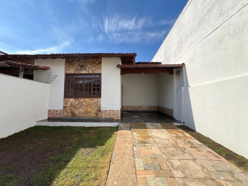 CASA GEMINADA | 4 QUARTOS | 01 SUITE |02 BANHEIROS | 2 VAGAS BAIRRO: 2ª foto da galeria de imagens do imóvel