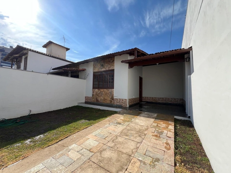 CASA GEMINADA | 4 QUARTOS | 01 SUITE |02 BANHEIROS | 2 VAGAS BAIRRO: 3ª foto da galeria de imagens do imóvel