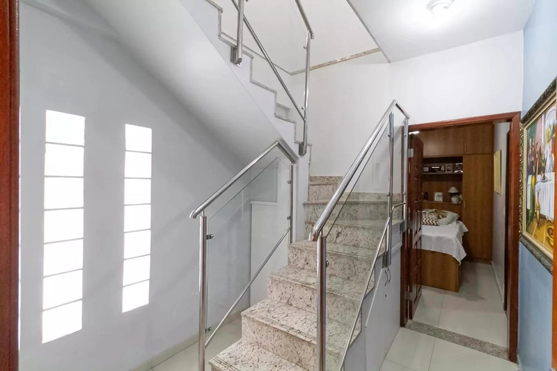 CASA DUPLEX | 5 QUARTOS | 02 SUÍTES |05 BANHEIROS | 10 VAGAS BAIRRO: 8ª foto da galeria de imagens do imóvel