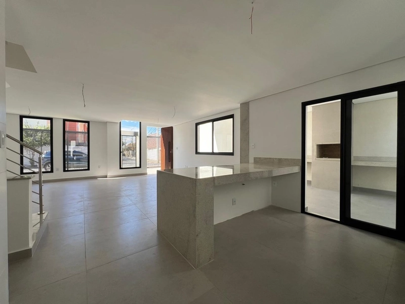 CASA DUPLEX | 3 QUARTOS | 01 SUÍTE MASTER | 02 SEMI-SUITE| 03 BANHEIRO: 34ª foto da galeria de imagens do imóvel