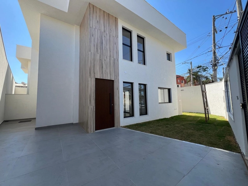 CASA DUPLEX | 3 QUARTOS | 01 SUÍTE MASTER | 02 SEMI-SUITE|: 2ª foto da galeria de imagens do imóvel