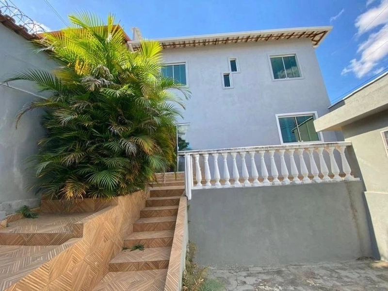 CASA DUPLEX | 3 QUARTOS | SUÍTE | 6 VAGAS | BAIRRO ALÍPIO DE MELO: 6ª foto da galeria de imagens do imóvel