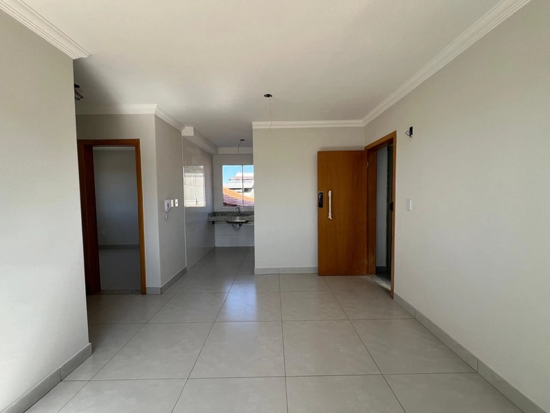 APARTAMENTO| 2 QUARTOS | 01 BANHEIRO | 1 VAGA: 2ª foto da galeria de imagens do imóvel