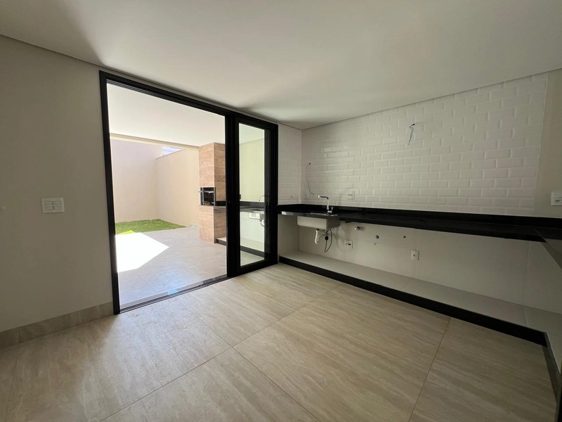 CASA GEMINADA | 4 QUARTOS |01 SUITE | 03 BANHEIROS | 3 VAGAS BAIRRO: 11ª foto da galeria de imagens do imóvel