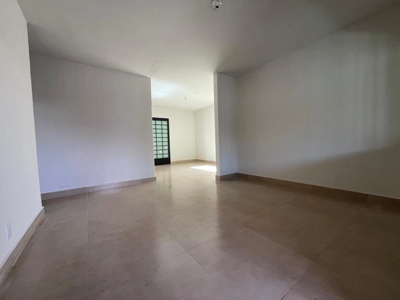 CASA LINEAR | 3 QUARTOS | 02 BANHEIROS | 1 SUITE | 02 VAGAS: 8ª foto da galeria de imagens do imóvel