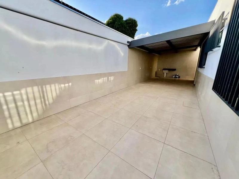 CASA LINEAR | 3 QUARTOS | 02 BANHEIROS | 1 SUITE | 02 VAGAS: 4ª foto da galeria de imagens do imóvel