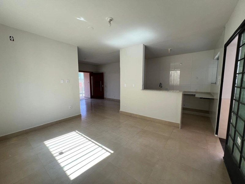 CASA LINEAR | 3 QUARTOS | 02 BANHEIROS | 1 SUITE | 02 VAGAS: 6ª foto da galeria de imagens do imóvel