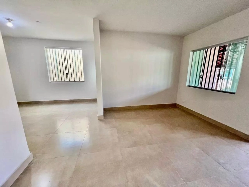 CASA LINEAR | 3 QUARTOS | 02 BANHEIROS | 1 SUITE | 02 VAGAS: 8ª foto da galeria de imagens do imóvel