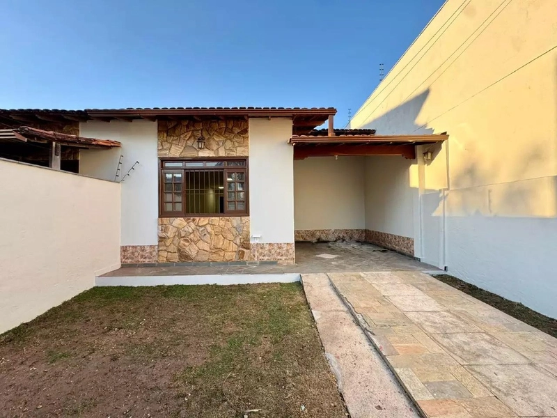 CASA GEMINADA | 4 QUARTOS | 01 SUITE |02 BANHEIROS | 2 VAGAS: 1ª foto da galeria de imagens do imóvel