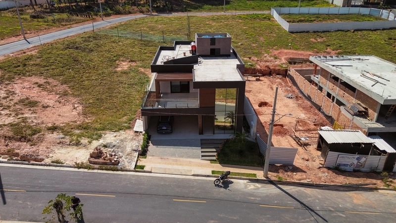 CASA EM CONDOMINIO | 4 QUARTOS| 01 SEMI-SUITE| 01 SUITE MASTER|: 1ª foto da galeria de imagens do imóvel