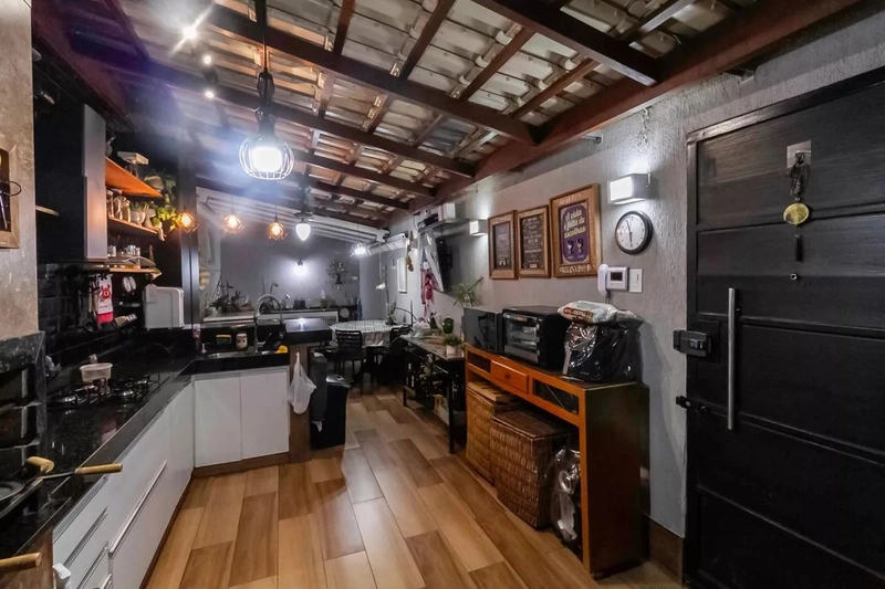 CASA GEMINADA | 2 QUARTOS |02 SUITES | 03 BANHEIROS | 3 VAGAS: 2ª foto da galeria de imagens do imóvel