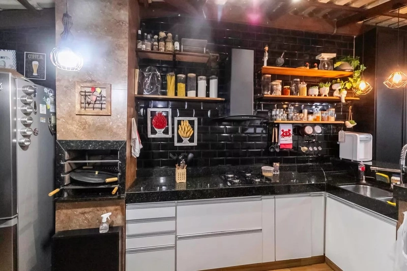 CASA GEMINADA | 2 QUARTOS |02 SUITES | 03 BANHEIROS | 3 VAGAS: 3ª foto da galeria de imagens do imóvel