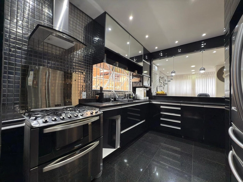 EXCELENTE CASA DUPLEX EM CONDOMÍNIO FECHADO: 17ª foto da galeria de imagens do imóvel