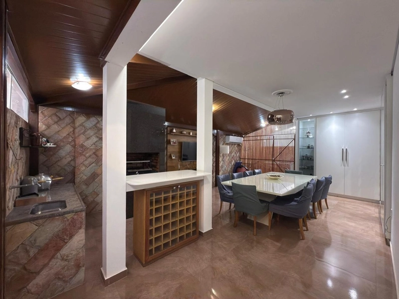 EXCELENTE CASA DUPLEX EM CONDOMÍNIO FECHADO: 5ª foto da galeria de imagens do imóvel