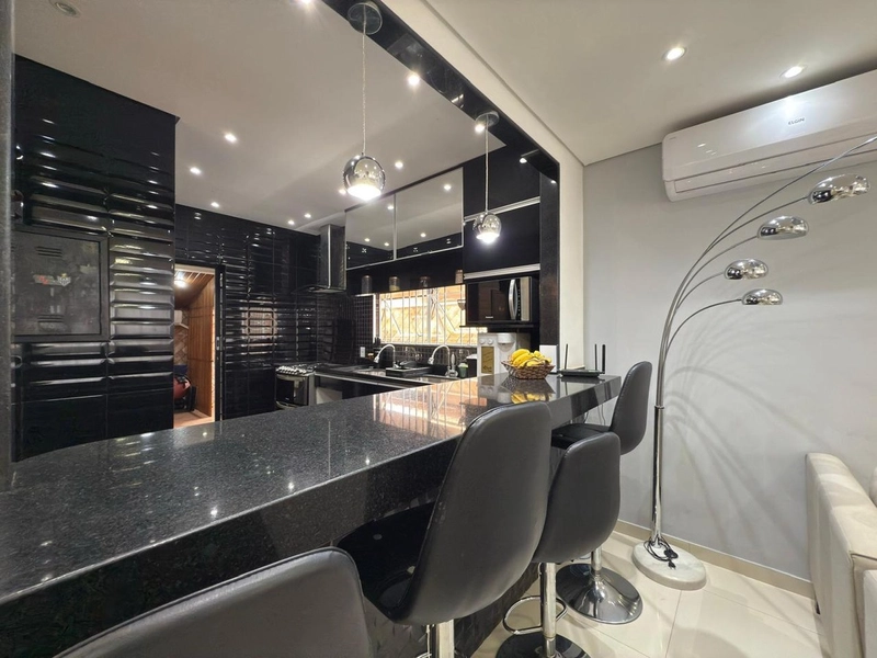 EXCELENTE CASA DUPLEX EM CONDOMÍNIO FECHADO: 18ª foto da galeria de imagens do imóvel