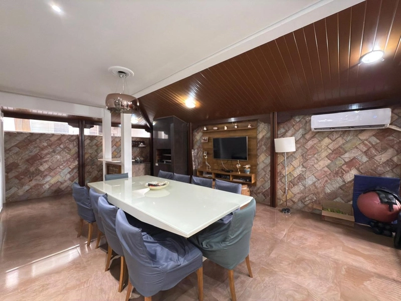 EXCELENTE CASA DUPLEX EM CONDOMÍNIO FECHADO: 3ª foto da galeria de imagens do imóvel