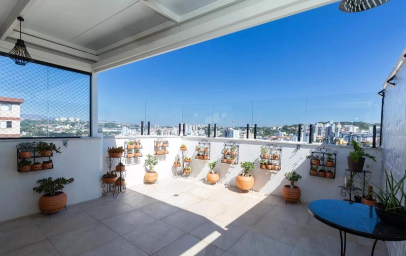 COBERTURA | 3 QUARTOS (1 SUÍTE) | 03 BANHEIROS | 3 VAGAS | ELEVADOR: 3ª foto da galeria de imagens do imóvel