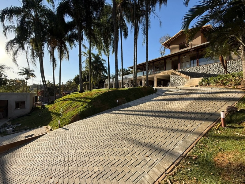 Mansão de Alto Luxo na Orla da Lagoa da Pampulha: 1ª foto da galeria de imagens do imóvel