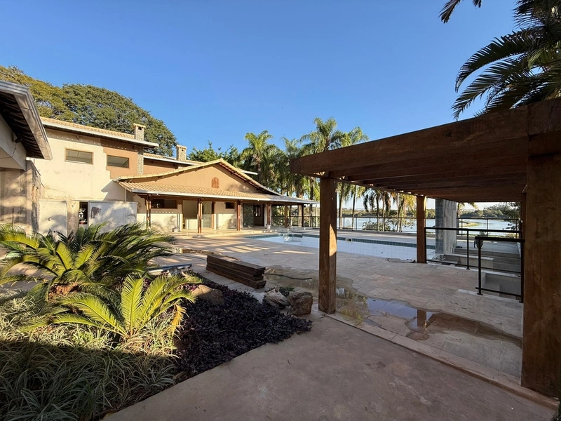 Mansão de Alto Luxo na Orla da Lagoa da Pampulha: 3ª foto da galeria de imagens do imóvel