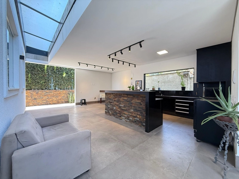 Casa em Condomínio Fechado na Região da Lagoa da Pampulha – R$1.690.00: 4ª foto da galeria de imagens do imóvel