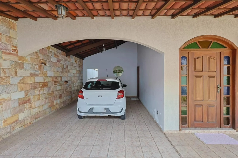 CASA | 4 QUARTOS 2 SUÍTES| 4 BANHEIROS | 4 VAGAS |: 2ª foto da galeria de imagens do imóvel