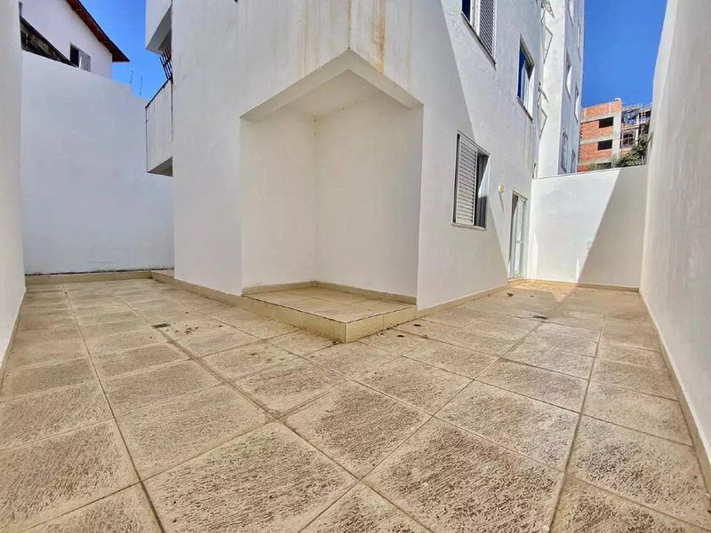 ÁREA PRIVATIVA | 2 QUARTOS | 1 SUITE | 02 BANHEIROS | 01 VAGA BAIRRO: 2ª foto da galeria de imagens do imóvel