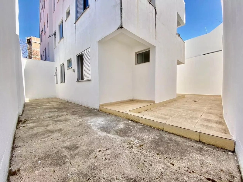 ÁREA PRIVATIVA | 2 QUARTOS | 1 SUITE | 02 BANHEIROS | 01 VAGA BAIRRO: 1ª foto da galeria de imagens do imóvel