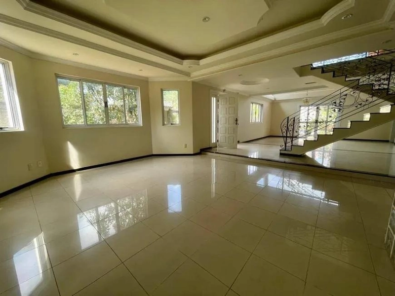 CASA | 4 QUARTOS | 01 SUITE| 03 BANHEIROS|  8 VAGAS: 8ª foto da galeria de imagens do imóvel