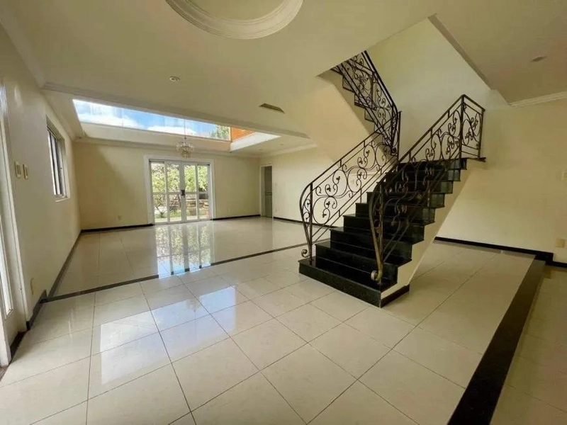 CASA | 4 QUARTOS | 01 SUITE| 03 BANHEIROS|  8 VAGAS: 4ª foto da galeria de imagens do imóvel