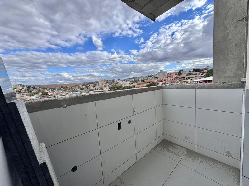 APARTAMENTO NO COQUEIROS | 46M² aprox. | 02 QUARTOS | 01 VAGA: 5ª foto da galeria de imagens do imóvel