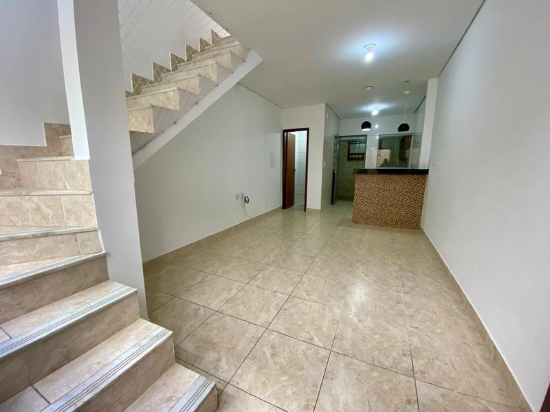 CASA GEMINADA ENTRADA COLETIVA | 2 QUARTOS | 01 BANHEIRO | 01 VAGA