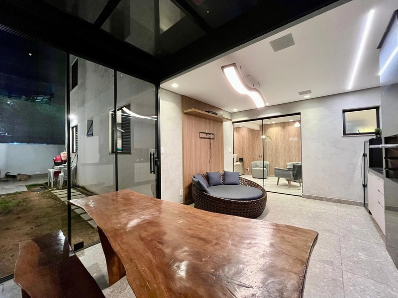 Excelente área privativa no Bairro Castelo!