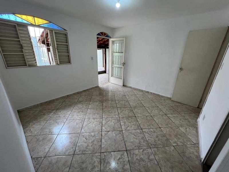 CASA | 3 QUARTOS |01 SUITE| 02 BANHEIROS | 02 VAGAS: 5ª foto da galeria de imagens do imóvel