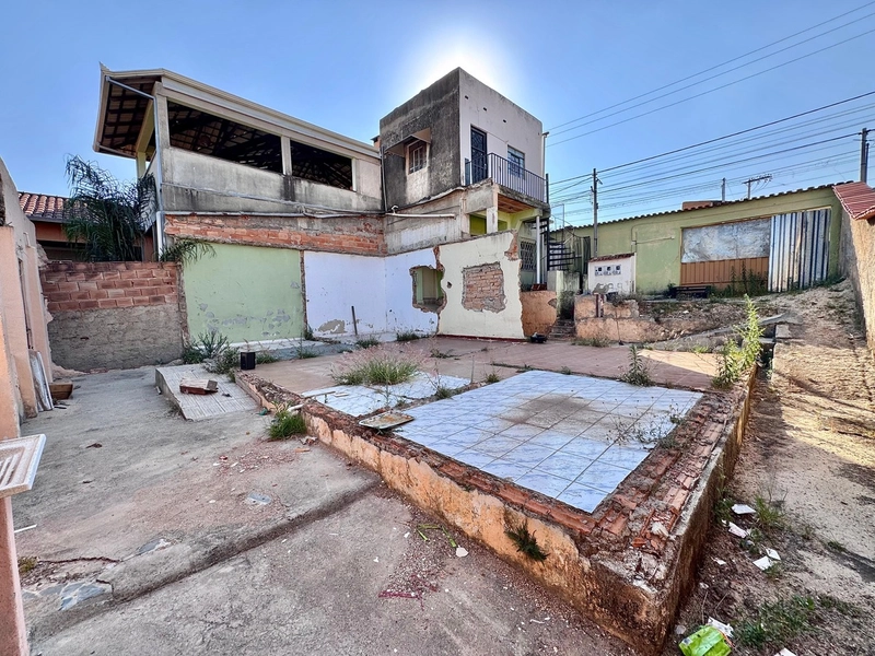 LOTE / TERRENO  | 360M² | TODO MURADO | BAIRRO SÃO SALVADOR: 3ª foto da galeria de imagens do imóvel