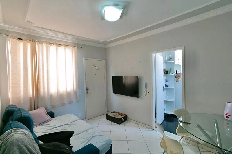 APARTAMENTO REFORMADO | 2 QUARTOS | 01 BANHEIRO | 1 VAGA