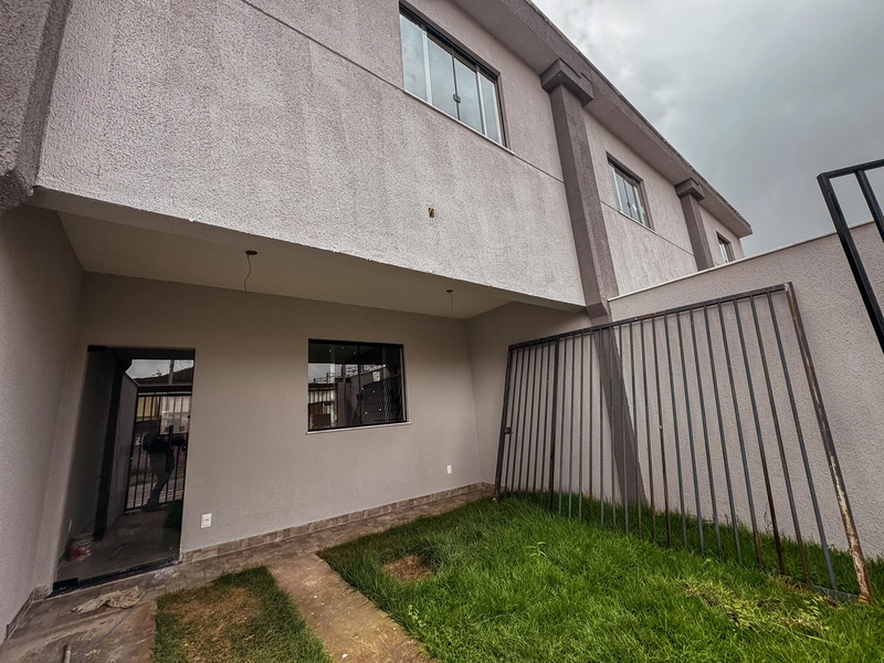 CASA GEMINADA NOVA | ÚLTIMA UNIDADE | ENTRADA INDIVIDUAL | 3  QUARTOS