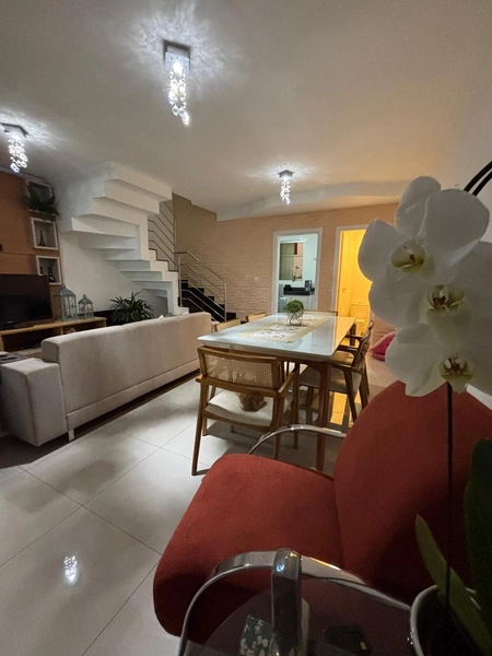 CASA TRIPLEX| 3 QUARTOS | 1 SUITE | 4 BANHEIROS | 2 VAGAS: 8ª foto da galeria de imagens do imóvel