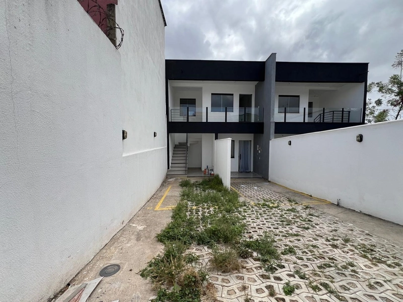 CASA GEMINADA | 3 QUARTOS | 01 BANHEIRO | 01 VAGA: 2ª foto da galeria de imagens do imóvel