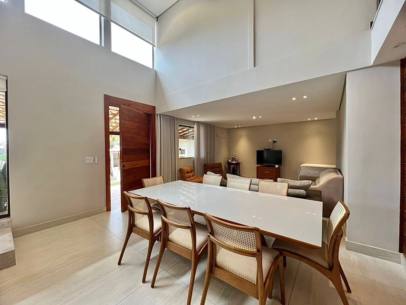 EXCLUSIVA CASA NO BAIRRO BANDEIRANTES: 8ª foto da galeria de imagens do imóvel