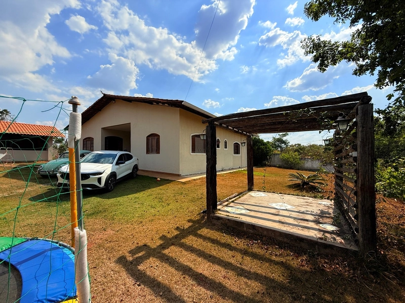 Sitio a venda no Condomínio Vale do Ouro: 2ª foto da galeria de imagens do imóvel