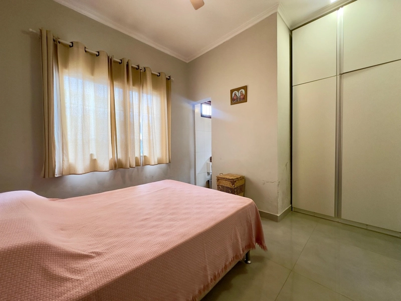 CASA LINEAR | 3 QUARTOS | 01 SUITE | 02 BANHEIROS  | 03 VAGAS: 18ª foto da galeria de imagens do imóvel