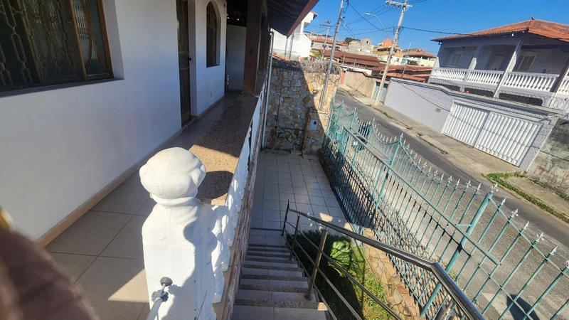 CASA LINEAR | 3 QUARTOS | SUÍTE | 3 VAGAS | JARDIM PÉROLA: 3ª foto da galeria de imagens do imóvel