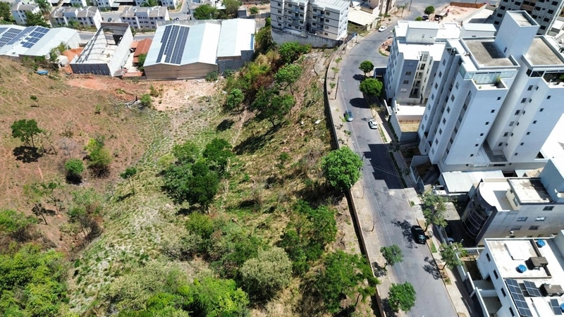 : 2ª foto da galeria de imagens do imóvel