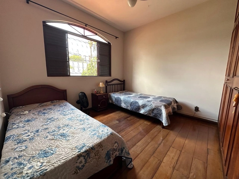 CASA | 6 QUARTOS | 5 BANHEIROS | 4 VAGAS - BAIRRO CASTELO: 27ª foto da galeria de imagens do imóvel