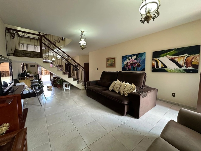 CASA | 6 QUARTOS | 5 BANHEIROS | 4 VAGAS - BAIRRO CASTELO: 7ª foto da galeria de imagens do imóvel